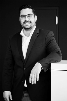 Armin  Voellnagel, SIOR